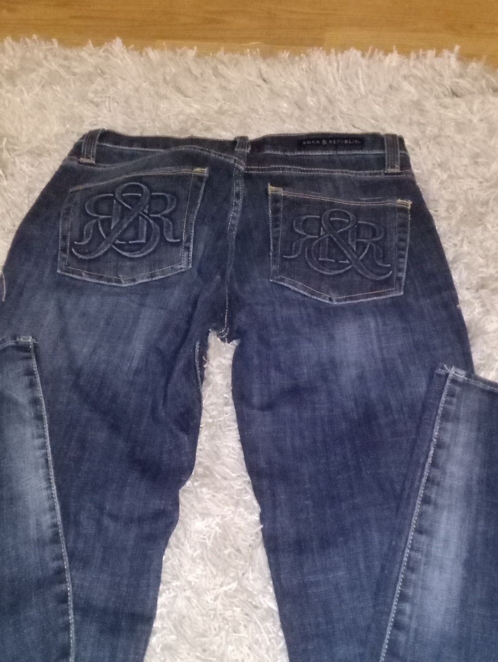 Rock & Republic Women's Embroidered Pocket Skinny Jeans in Dark Blue